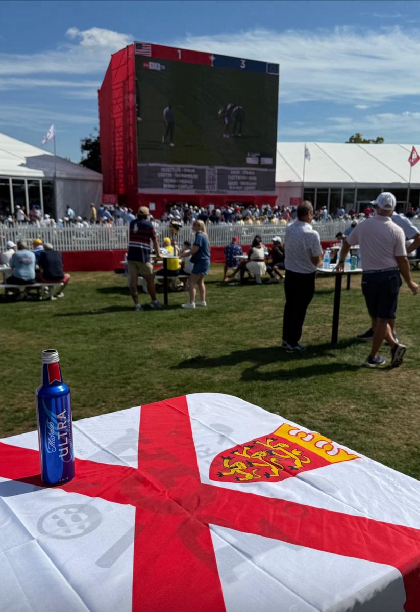 AndyJehan's tweet photo. Europe retain the RyderCup https://t.co/ulWgZld6eL