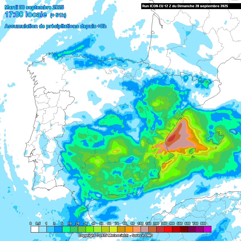 MeteoAdM's tweet photo. I pel que fa el #PaísValencià, aquests jugaran a una altra lliga, amb acomulacions sobretot de la zona de la comarca de #València, que poden ser espectaculars fins el #dimarts a la #tarda segons algun model com l' #Arome. L'#ICON ho rebaixa més.Veurem! #Batec #set2025 #meteo https://t.co/eWqNv5R24k