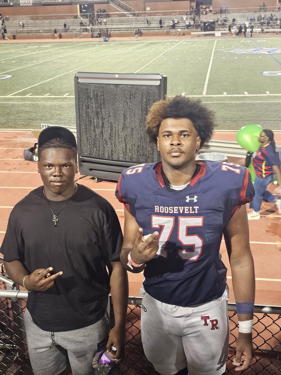 What a weekend! Friday night, cheer on the cujos.  Then back up at 4 am Saturday on the road to Seguin for a game invite &amp; school tour at 9am. Trey was able to be on the sideline  during Texas Lutheran vs. ETBU . Then we went to San Antonio to show love to my little cousin.