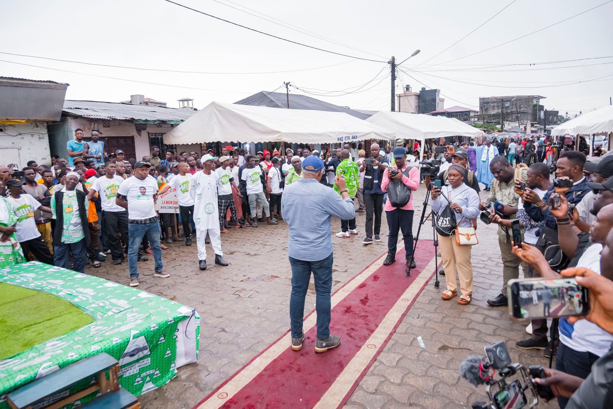 BBMaigari2025's tweet image. D-14 ⏳: The coalition grows stronger in Douala. The signal has been given. Barrister Akere Muna has joined our side — and we salute the brave populations for their warmth and determination. 🇨🇲 #BBM2025 #NUDP #AKERE #ATEKI #Coalition
_____________________________ 

JJ-14 ⏳: la…