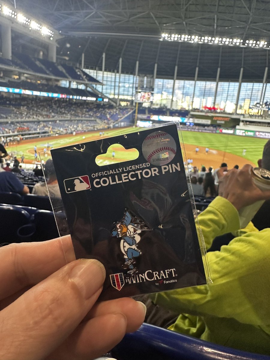 Ted The Just Okay tweet media