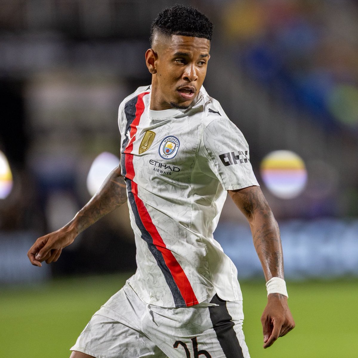 🚨🇧🇷 Guardiola confirms Savinho’s set to sign new #MCFC deal. “We were so clear we wanted to keep him... Maybe the offer was not good enough for the club”.

“But at his age, last season he played a lot, can play on both sides, has pace that is unbelievable. He’s very good!”.