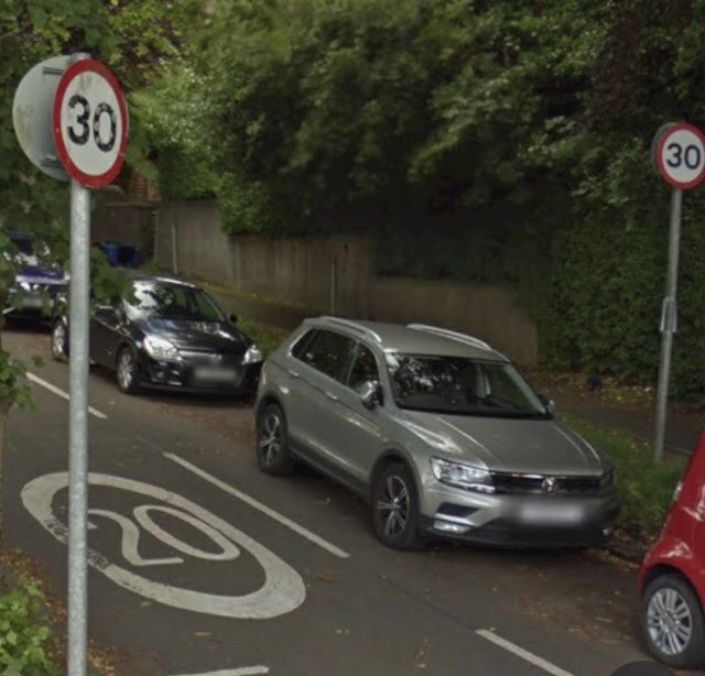 jmccumesty's tweet photo. @EDCouncil @popchops1 Westerton streets aren’t listed in the
2025 TRO - because they were made mandatory over 3 years ago.   BUT east dunbartonshire council didn’t take down the old 30mph nor put in any new 20mph signs (TRO was July 2022).
Example just across the road from Westerton Library!! https://t.co/A2hudbkdAX