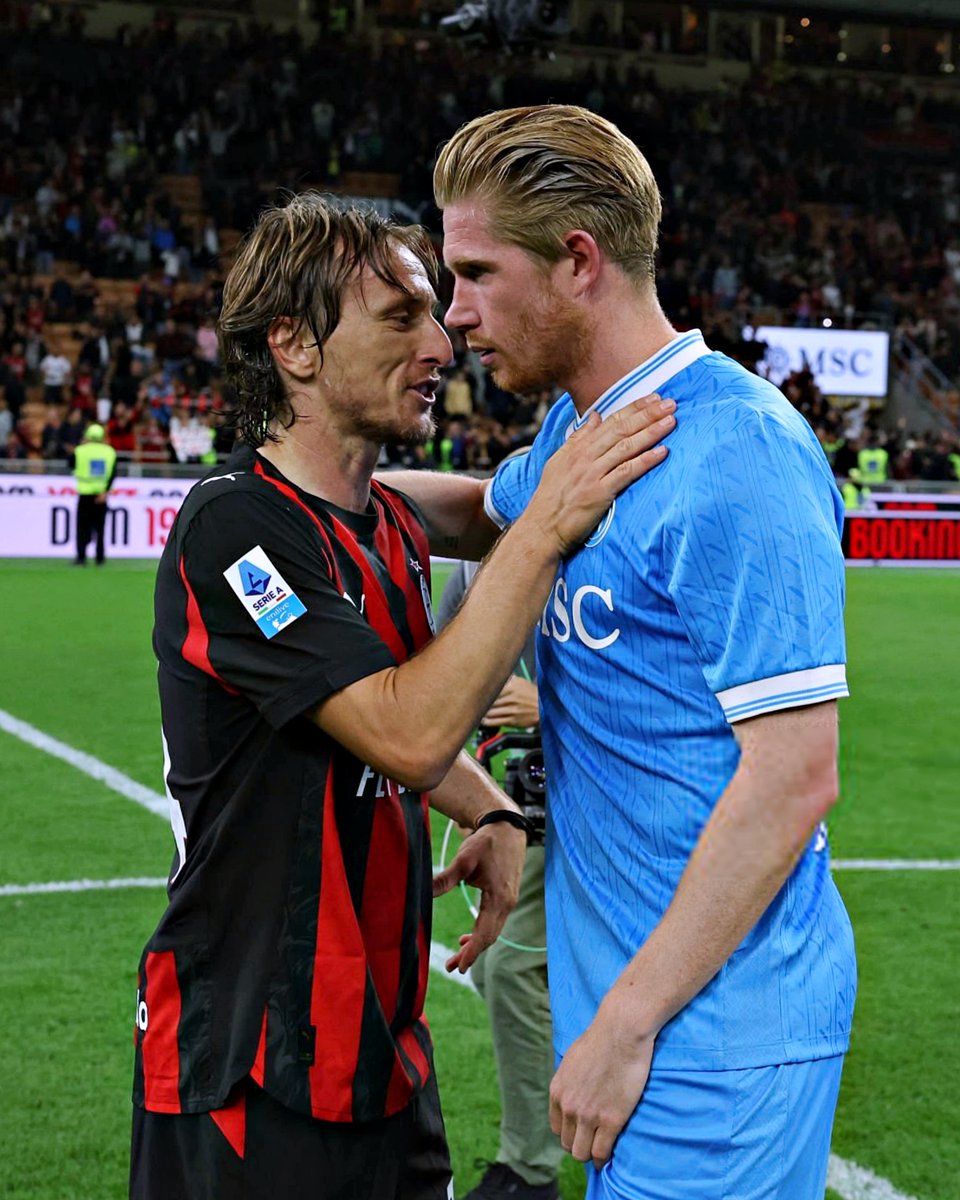 Duas lendas.