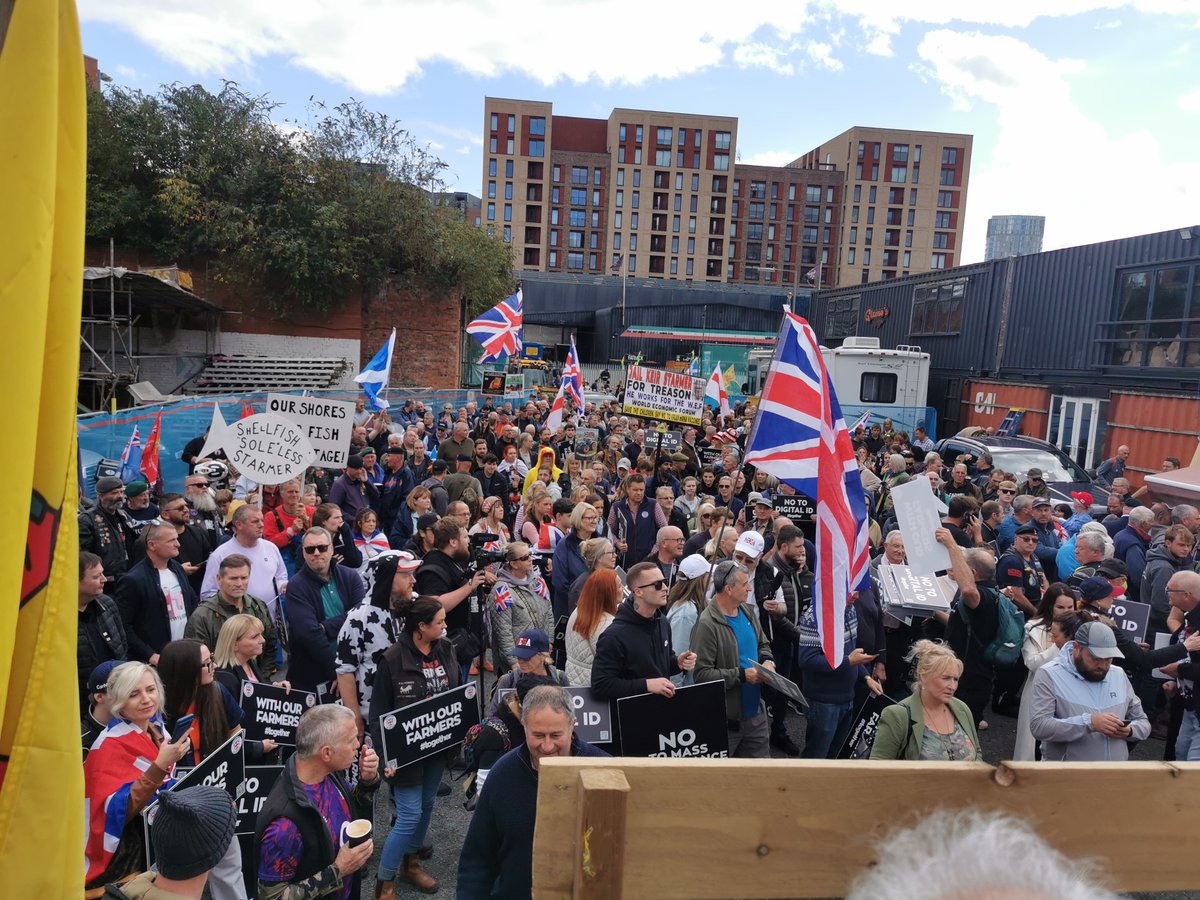 PhilipCaseFW's tweet image. VIDEO: Farmers protest Labour's inheritance tax plans at Starmer's Liverpool conference: 'Enough is enough' #traileroftruth #AxeTheFamilyFarmTax #NoFarmersNoFood @FarmersToAction