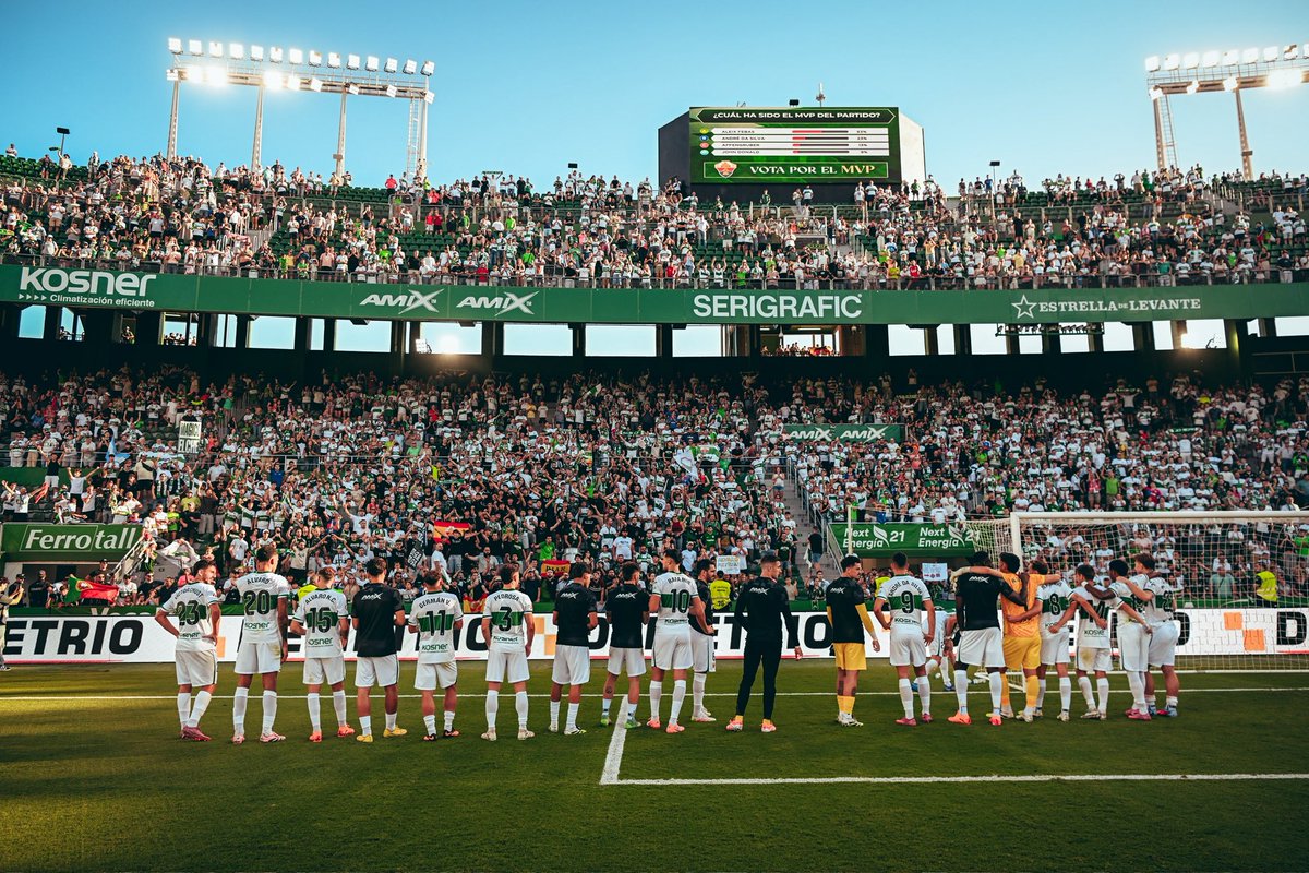 No hay nada más bonito que ser del Elche Club de Fútbol.

💚