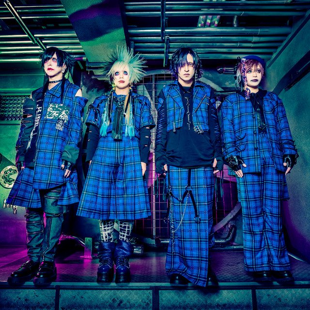 Are you a fan of xaaxaa? 

ザアザア have been around since 2014. Anyone into this band? 

youtu.be/HgdJ_ghSoq8?si…

#jrocknorth #jmfest #jrock #vkei #xaaxaa_official_account #xaaxaa