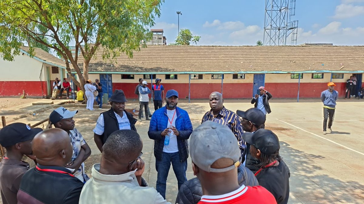 mboyacliff's tweet photo. Briefing the aspirants at the Kario bangi north Ward Party nominations elections. https://t.co/phSrwhsF1i