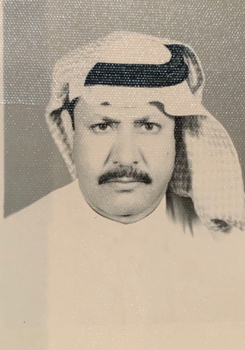 abdullahm3zy's tweet photo. اي والله ابكي ليتني ما فقدتك 
واي والله انه ما جبر خاطري شي 
.
كل ما سجدت لوجه ربي ذكرتك 
ي الميت اللي باقي في داخلي حي https://t.co/zsyJCfMjFi