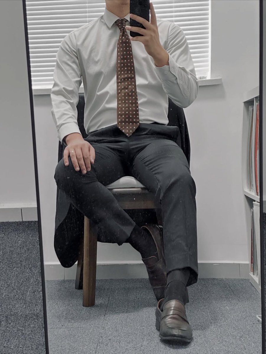 satosan2012's tweet photo. 👔 https://t.co/4UHgyqJp89