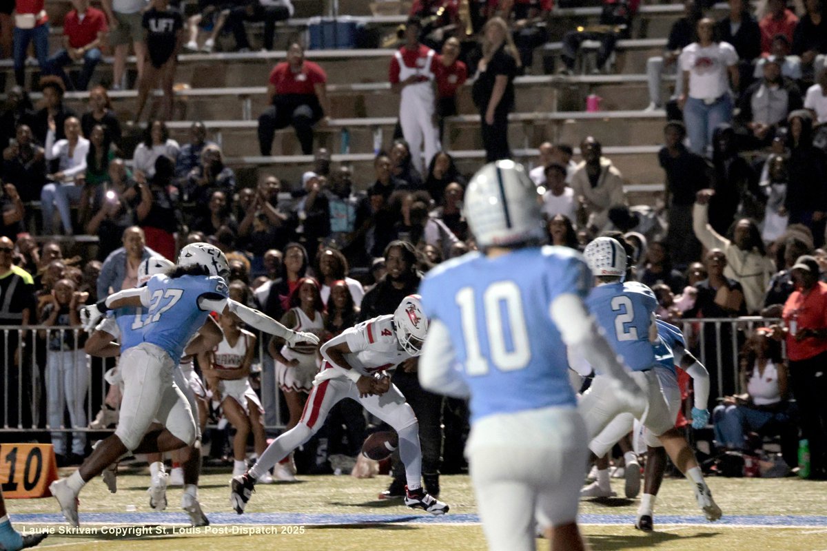 Ty Lige celebrates birthday in grand fashion as SLUH outlast Lift for Life in thriller stltoday.com/sports/high-sc… via <a href="/STLhssports/">STLhighschoolsports</a>