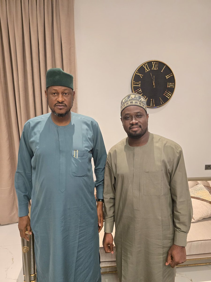 ASIngawa001's tweet photo. Today, I had the privilege of discussing with H.E. the Executive Governor of Katsina State Mallam @dikko_radda - Alhamdulillah. Indeed, there will be light at the end of the tunnel inn shaa Allah.

Thank you, @fatimatukr

Brother @MSIngawa a ƙara yi mana godia her Excellency. https://t.co/wKCIaAEVfv