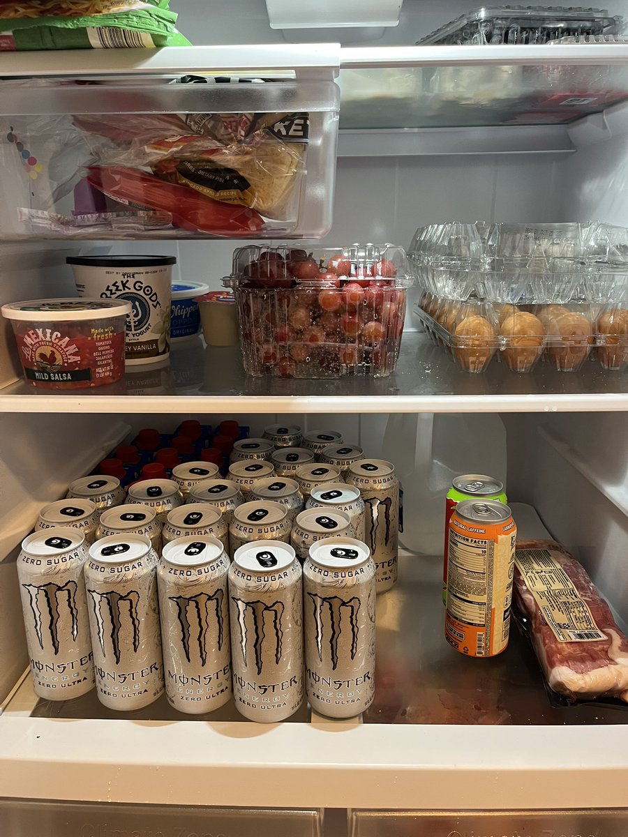 koffenbocker's tweet photo. #fridgecheck #weapon #ForTheShoe https://t.co/jfEChEM8sO