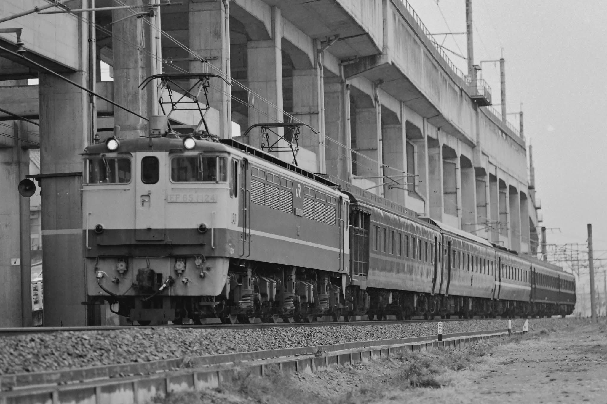 【初版・希少・絶版】おしゃべり各駅停車 (1981年) 初版・希少・絶版】おしゃべり各駅停車 (1981年)