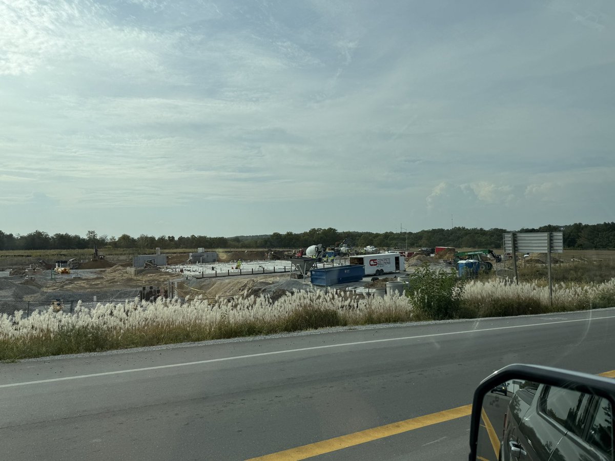 jnavara's tweet image. After being at the Vikings game Sunday night, not much to be excited about unless you get home to Iowa and see a second @KwikTrip being built in your town. We’ll have one on the north and south side @jzulgad @SKORNorth