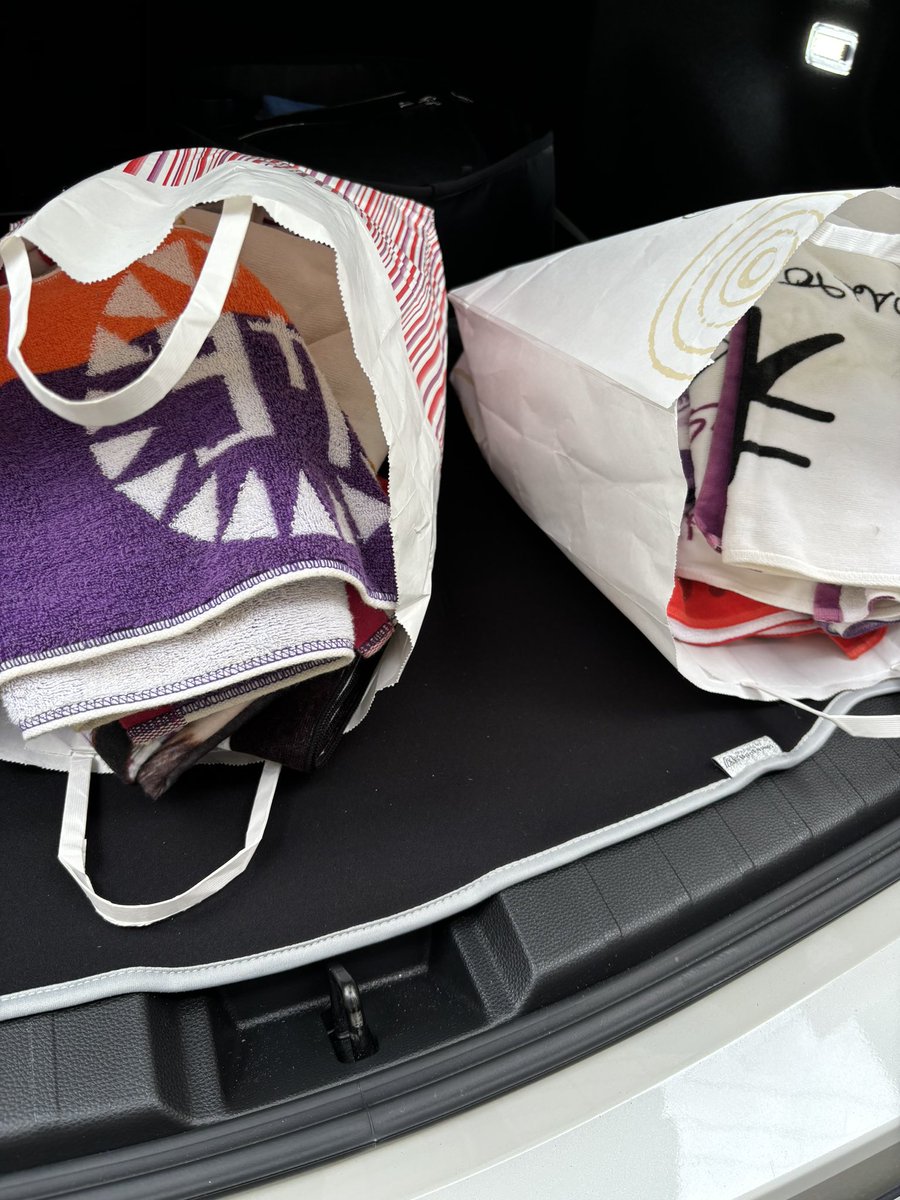 堀さんのタオル全て譲渡した
どこかの現場で堀さんの腰タオル見つけたら俺の分身です