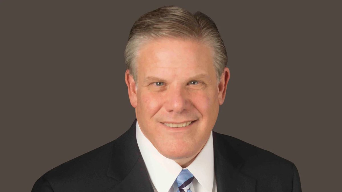 The FBI has issued a warning about cybercriminal groups UNC6040 and UNC6395, which are increasingly involved in data theft and extortion activities, particularly targeting Salesforce. buff.ly/dyVFFnM