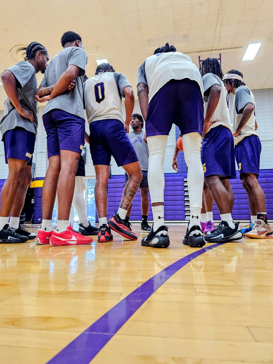 LSUA_MBB's tweet photo. Stay Focused. https://t.co/G6y3t3VEpX