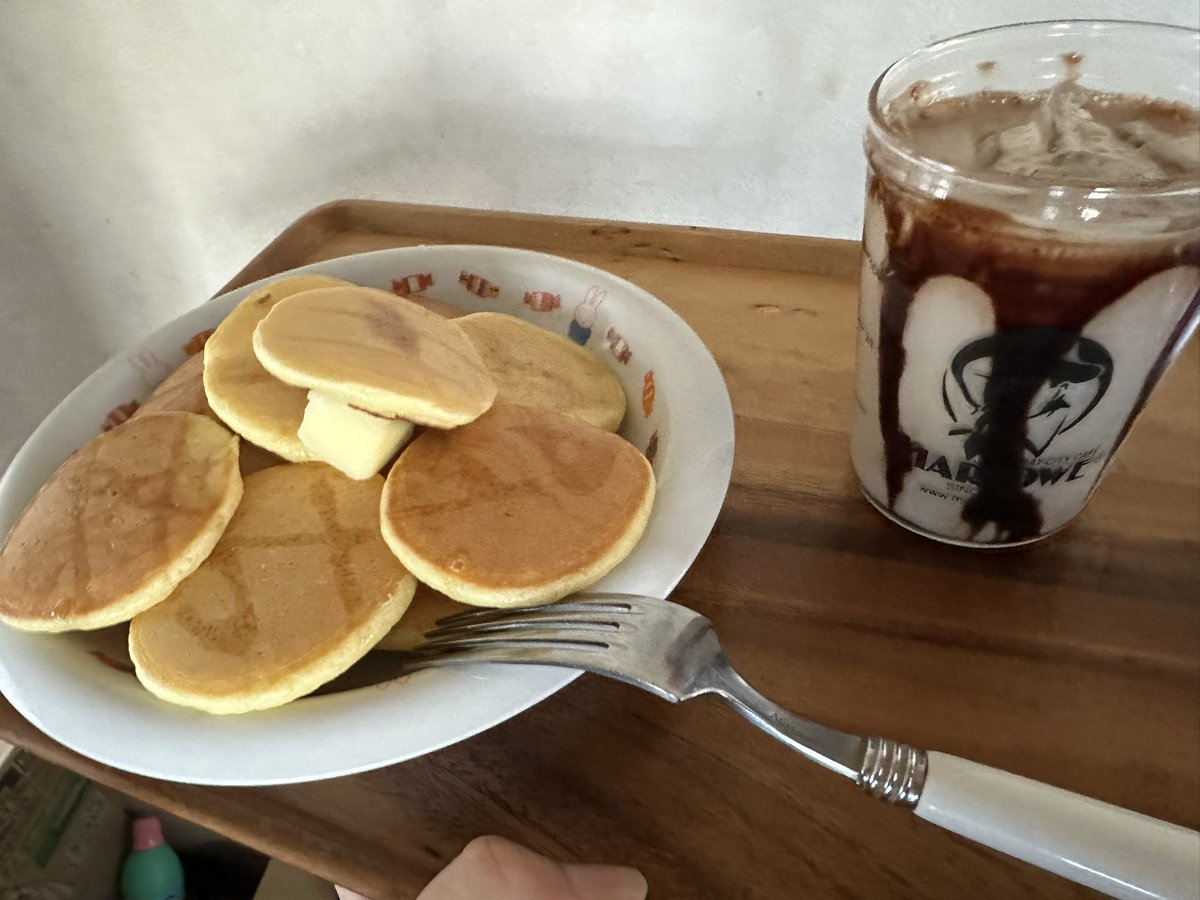 おそようございます🐕 ͗ ͗
最近はひい祖母にホットケーキを作るのが日課になっています🥞