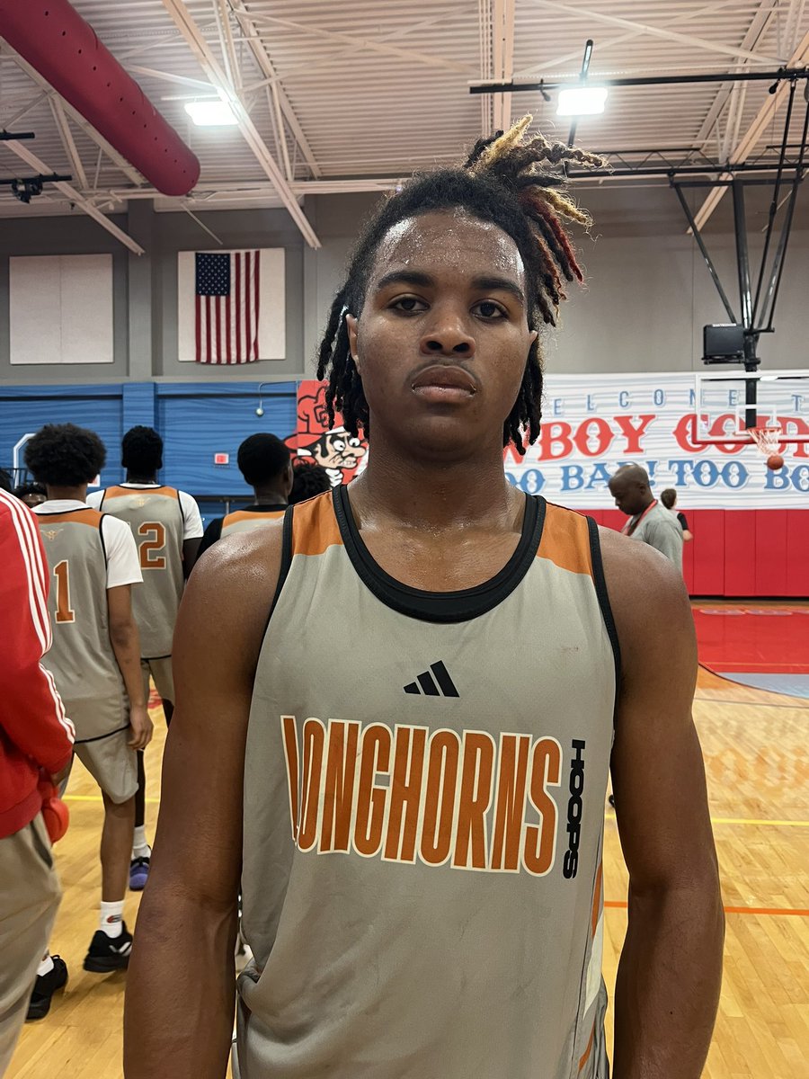 Carter Shootout Recruiting Notebook: 

2027 WT White 6’ lead guard Trey Williams is one of the best prospects in the class no one talks about. Strong and athletic, lock down defender, controls the game and makes plays on both ends away from the ball, had two nice dunks showcasing