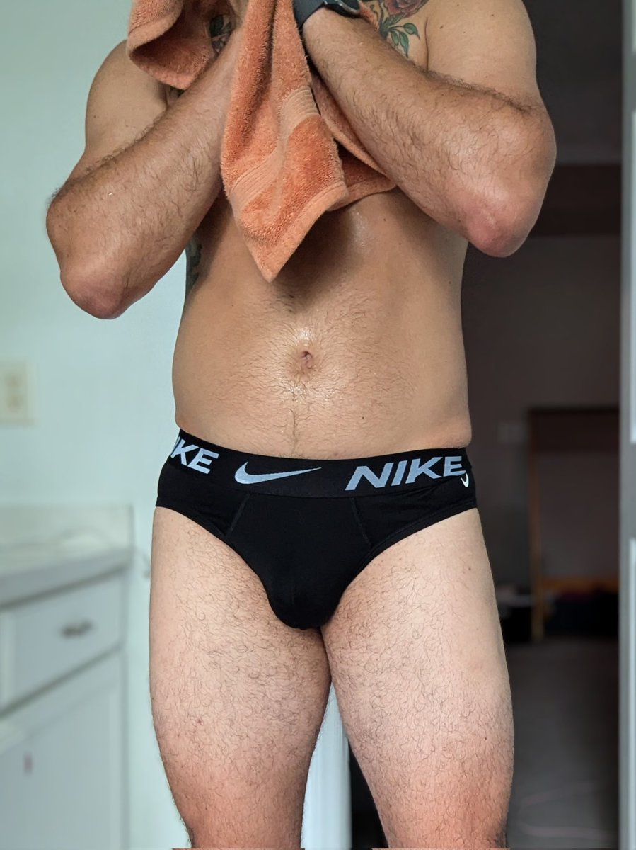Zurm_Zaddy's tweet photo. Wataa 💦

...am I doing that right?

#DILFTwitter #ThirstTrap #BWC  #NSFWTwitter #SpicyTwitter #DILF #FitDad #DadBod #Shower #OF  #ThirstTrap #BoyfriendVibes #Chudai #Tease #SweatyDaddy #DILFNextDoor #Daddy #Zaddy https://t.co/jeNFAa86IB