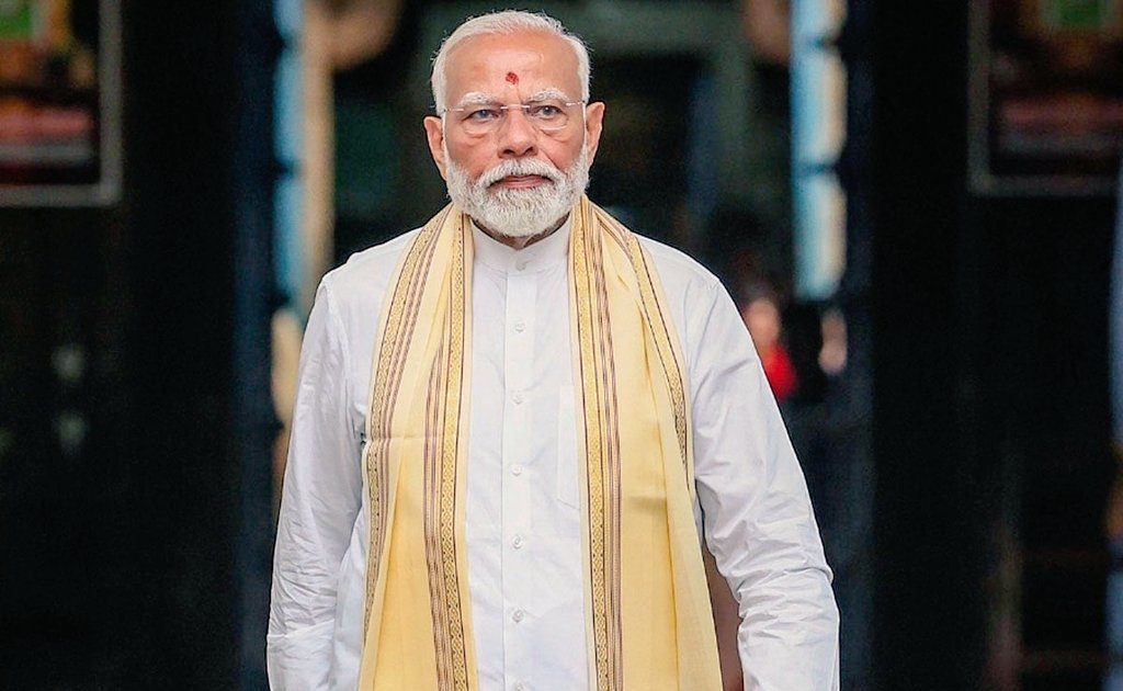 KumarH9999's tweet photo. माननीय प्रधानमंत्री श्री नरेंद्र मोदी जी को उनके जन्मदिवस पर हार्दिक शुभकामनाएँ। 💐
आपका नेतृत्व और समर्पण भारत को नई ऊँचाइयों तक ले जा रहा है। प्रभु श्री राम और माँ भारती की कृपा से आप स्वस्थ, सुखी और समृद्ध रहें। जन्मदिवस की पुनः शुभकामनाएँ!  #HappyBirthdayModiji https://t.co/hXydN9J5V2