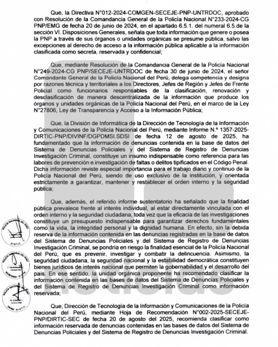 Latina_Noticias's tweet photo. 🔴#LOÚLTIMO La Policía Nacional del Perú anunció mediante resolución que las denuncias policiales de su base de datos serán reservadas durante los próximos cinco años. Más información en https://t.co/wXRp6l99bA https://t.co/i1uzlEJh7v