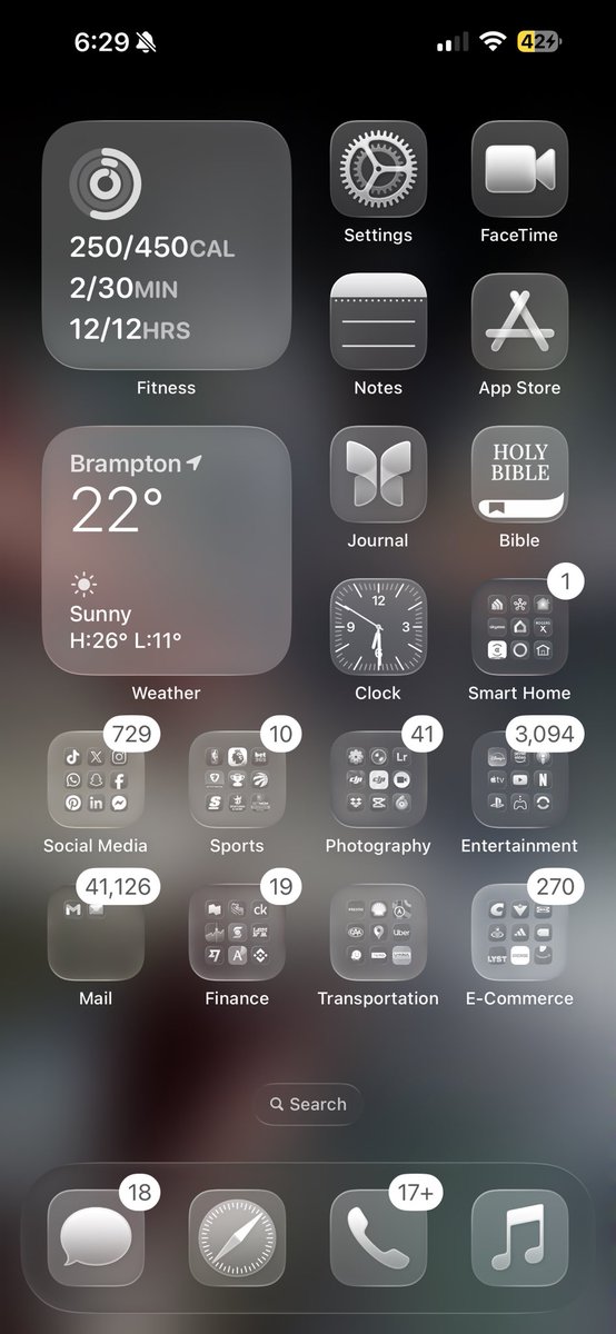 TechWAaron's tweet image. iOS 26, iPadOS 26, WatchOS 26, and MacOS Tahoe are here with a stunning glass-themed design and sick features!
My favourites:
-Liquid Glass Theme
-AutoMix in Apple Music
-iMessage wallpapers
-Hold assist
-Call forwarding
-Spatial photos.
#iOS26 #Apple #Update