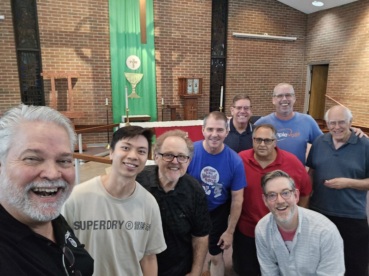 Nashville Singers is having a blast learning some new Christmas songs, resurrecting some older gems, and revisiting some current holiday favorites, as we prepare for this year's Season of Harmony concert on Friday night, December 5 at Covenant Presbyterian Church. Save the date!