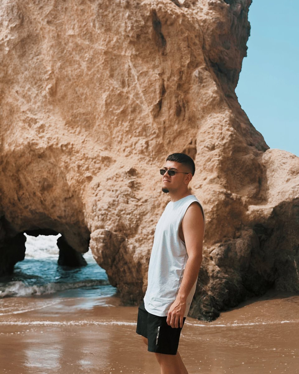 officialsuare's tweet photo. Fluyendo en Cali 🏝🧭 https://t.co/WmH2jmnuKq