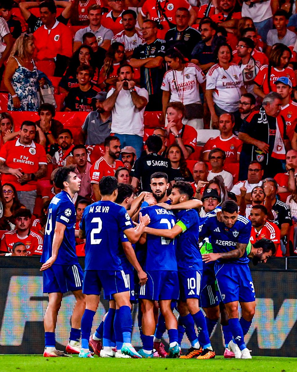 brfootball's tweet photo. Qarabağ came from two goals down to beat Benfica 3-2 and become the first Azerbaijani side to win a Champions League game outside of qualifying 🇦🇿 https://t.co/Ufx6LoY92H