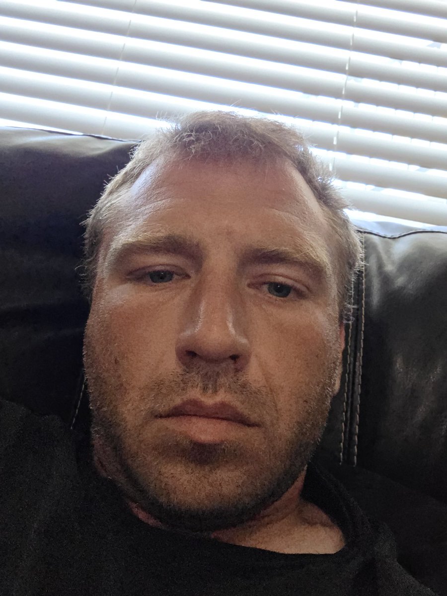 codingfor2028's tweet image. Im ugly, no.