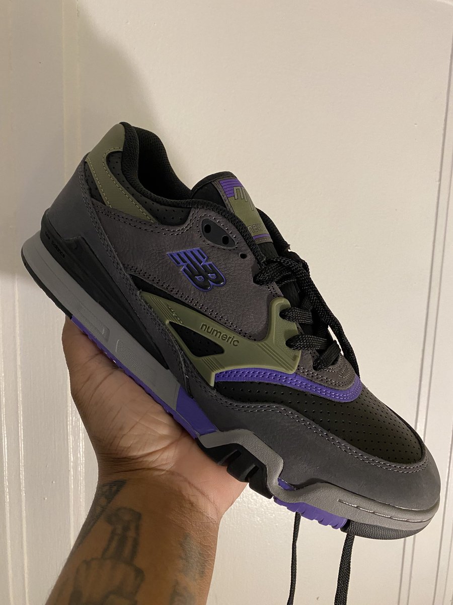 KidComputer's tweet image. Holy shit, @cj_sc00t!! You weren’t kidding when you said they were comfortable! These are better than any SB on foot. And the materials? @nbnumeric is not playing around!