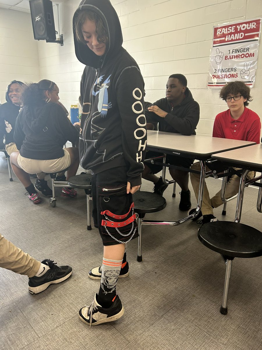 This is Memorial. Say Hello Week promoting unity and connectedness among our Bulldog Family. Everyone is welcome👏🏽🎊✨🥳🎁