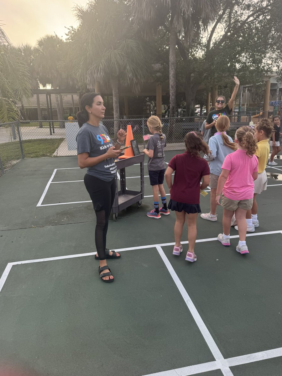 Lisa Jean Newbrough tweet media