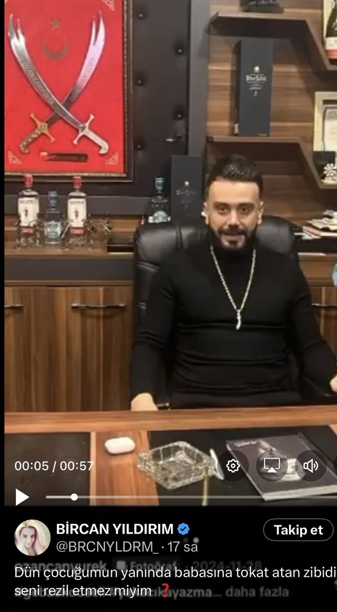 Hz .Ali ‘nin kılıcı senin gibi Yezid’lerin boynunda olmamalı .Çocuğunun yanında babasını tokatlamak mı senin yiğitliğin…