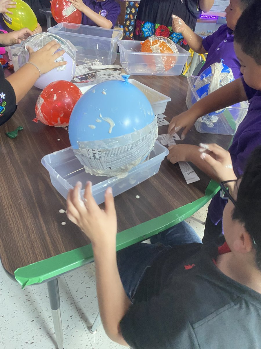 🪅 Piñata prep is underway! Our students are learning, creating, and celebrating Hispanic Heritage Month one layer at a time.💜 
<a href="/DISDSpecialized/">Dallas ISD Specialized Programs</a> <a href="/DISDSPED/">Dallas ISD Special Services</a> <a href="/CowartDISD/">Cowart Elementary</a>  #Region4SayNoMore