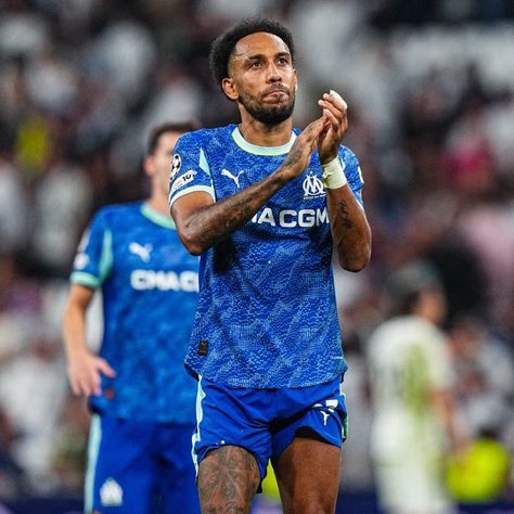 🚨Medhi Benatia :

"La première chose que j’ai demandé aux joueurs, c’est de lever la tête, bien haute. 

On avait plein de nouveaux aujourd’hui. On n’a pas démérité. 

Si je suis dans la peau d’un supporter, aujourd’hui je suis fier de mon équipe, fier de ce qu’ils ont donné.