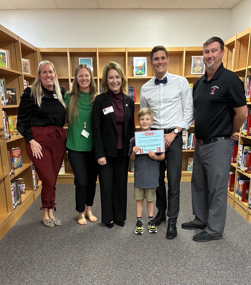 vbschools's tweet image. Congratulations to Mark Wilks, a 1st grader @TrantwoodES, for winning Del. Anne Ferrell Tata&apos;s 2025 Summer Reading Challenge!

The challenge was to read 12 books; however, Mark nearly doubled that &amp;amp; read 20 books over the summer!

#VBCPSProud #LearnToReadReadToLearn