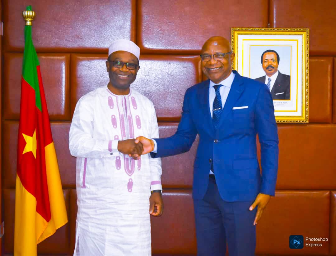 Le Ministre des PME, de l'Economie Sociale et de l'Artisanat Achille BASSILEKIN III a reçu en audience à son cabinet ce lundi 16 septembre 2025, le Pr. Jacques ETAME, Directeur de l’Institut Universitaire de Technologie (IUT) de l’Université de Douala.