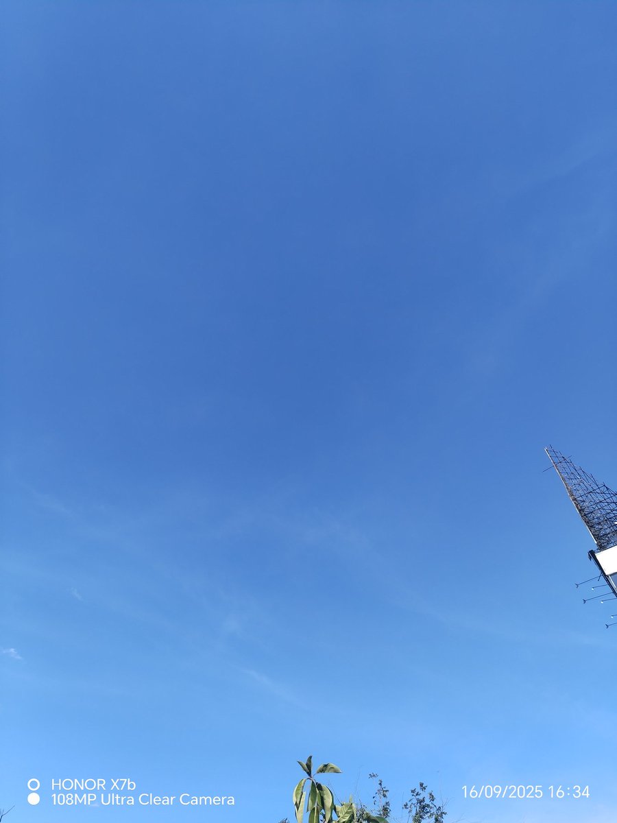 SalvadorLag42's tweet photo. Cielo despejado, 0 octas, 04:34 pm, Tlalnepantla, Edomex https://t.co/q4YtgbxQMj