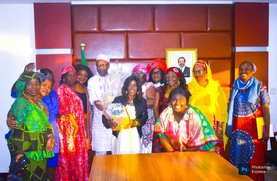 Le Ministre des PME, de l'Economie Sociale et de l'Artisanat Achille BASSILEKIN III a reçu en audience à son cabinet ce lundi 16 septembre 2025, une délégation de femmes entrepreneures de la Women Up Africa conduite par sa Présidente Nationale Madame MEGANG KAMDEM Caroline.