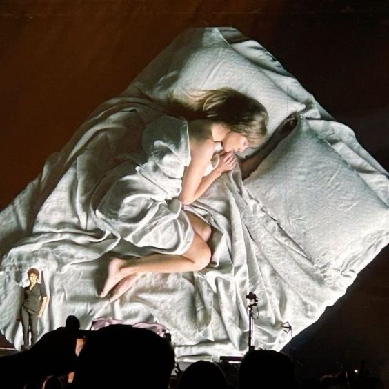 swiftie13coded's tweet image. The Eras Tour visuals, you will never be forgotten