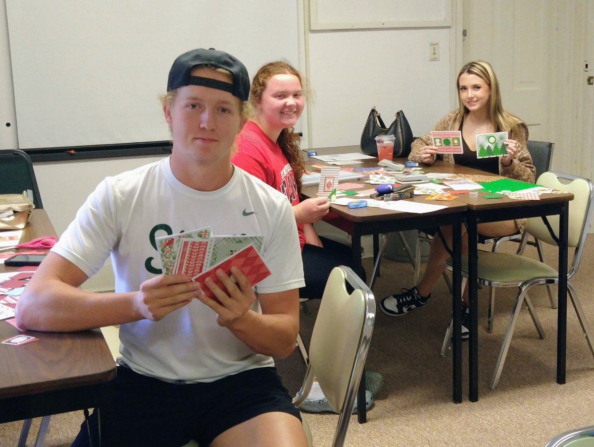 KSkledar's tweet photo. Thanks to all the @lakeeriecollege marketing students who helped to create over 250 holiday cards for Making Cards for our Troops as a service project. https://t.co/qhHku81b7K