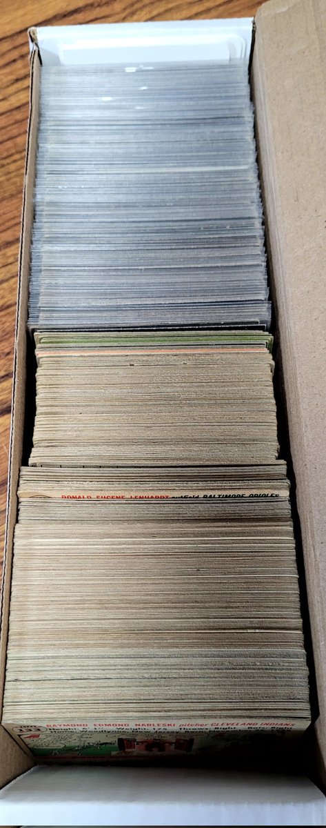 🚨🚨SALE ALERT 🚨🚨

8pm EST 

660ct box of 1955 thru 1971

Please check out my previous posts to see what great cards remain available.

Retweets greatly appreciated