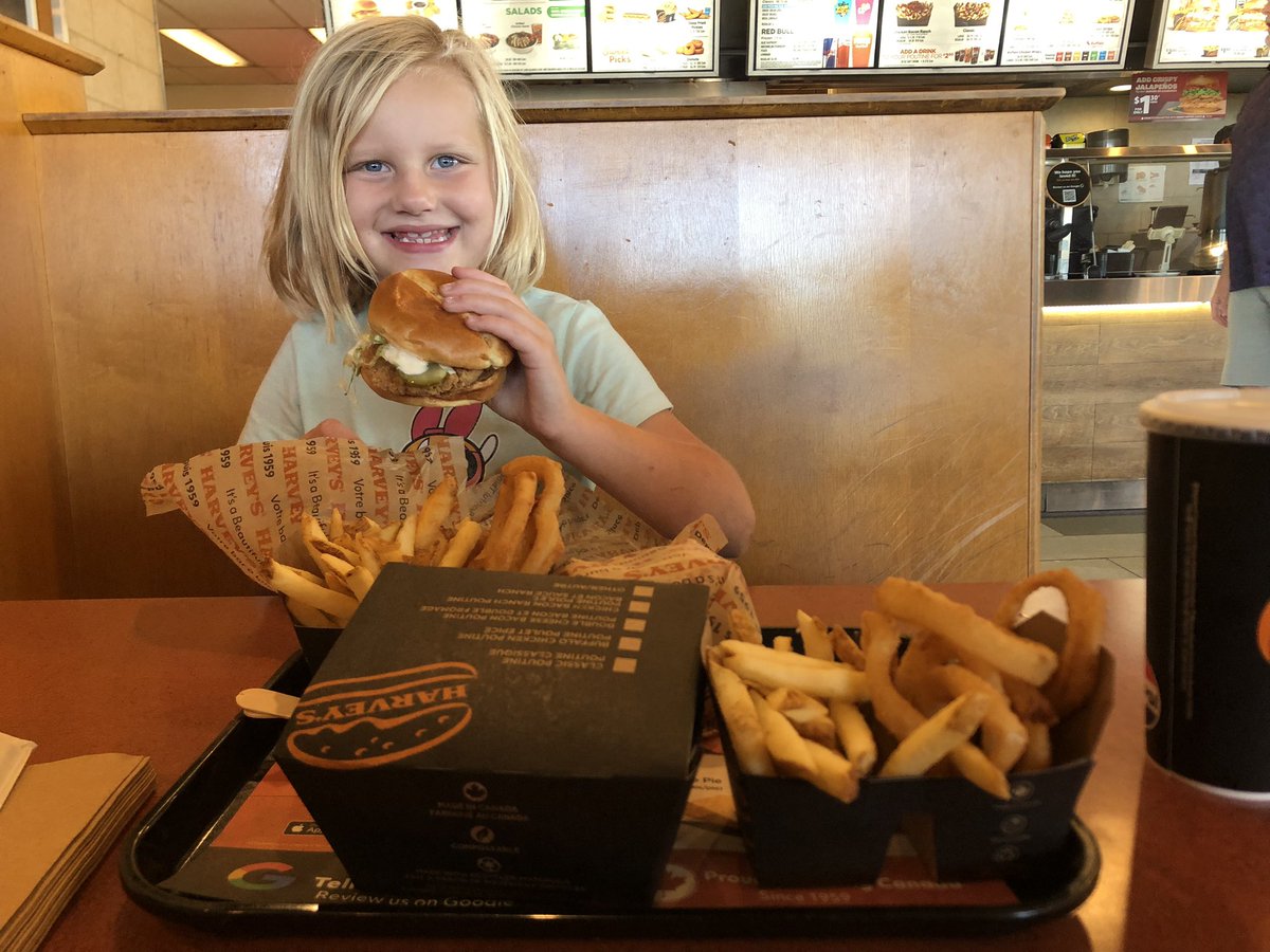 Life_w_Louie's tweet photo. Someone helped water in the last of the fertilizer, she earned this dinner date!! #AbiT #turfies4life https://t.co/QodCmWPj3T
