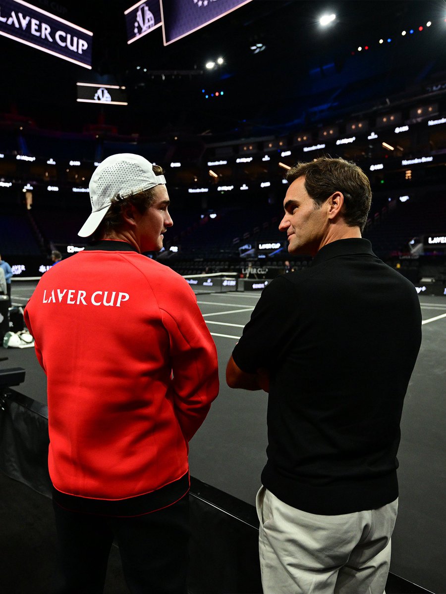 LaverCup's tweet photo. Milestone Moment 🤩

#LaverCup | #JaoFonseca | @rogerfederer https://t.co/yAI4fCTy38