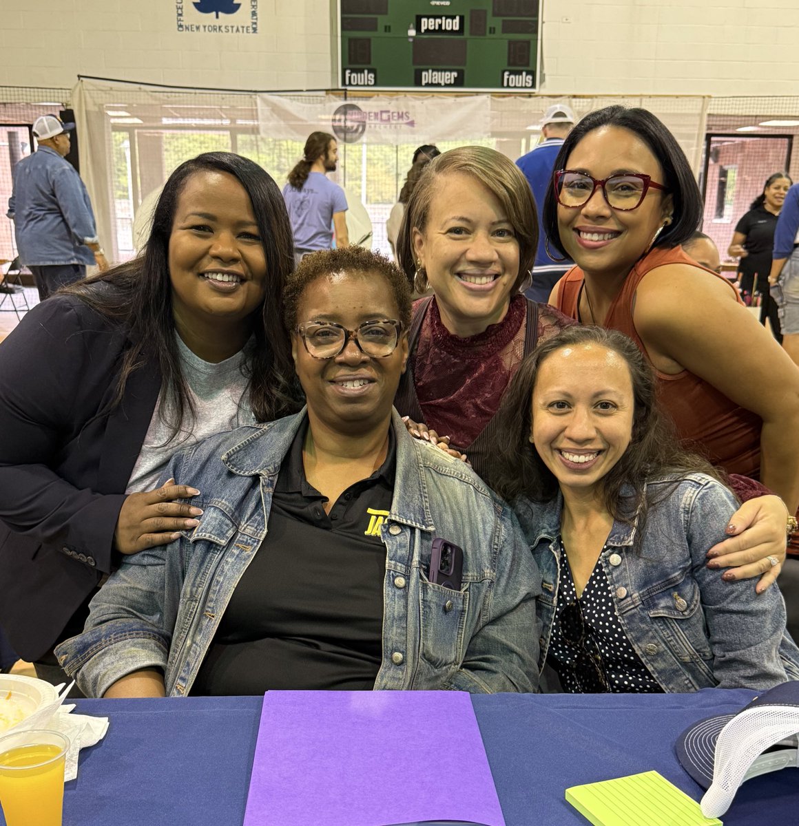 CSD9Bronx's tweet image. Grateful for our amazing District 9 principals who joined today’s first meeting of the year 🙌 Together we framed our leadership vision + launched the work that matters most — for our kids 💙📚 #ComeHometoDistrict9 #LeadershipInAction
