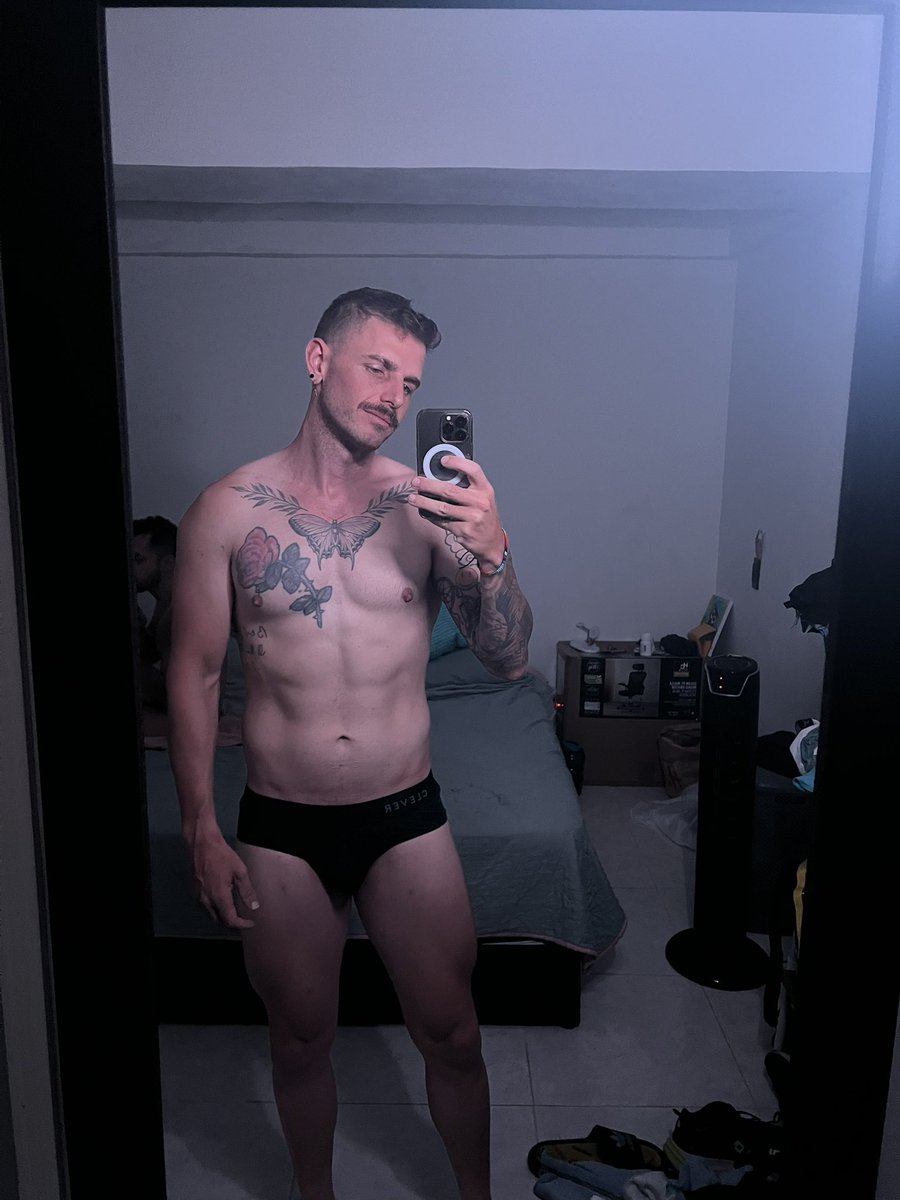 Only Mark tweet media