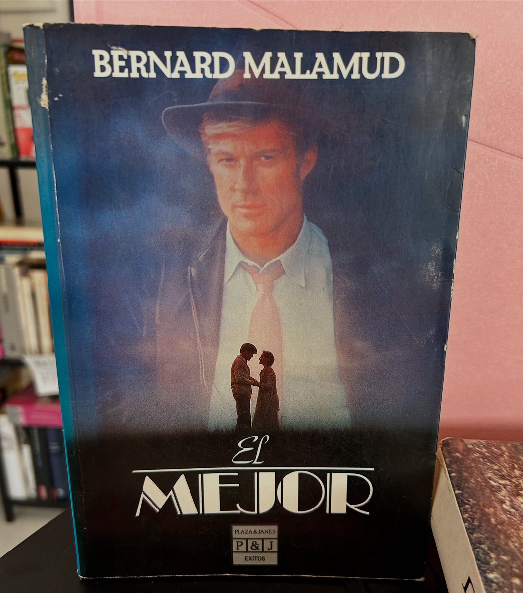 AliasCane's tweet photo. Te recordaremos siempre, #RobertRedford. Interprete de esta excelente novela de Malamud (una de las diez mejores novelas sobre el beisbol) - disponible aquí en el  Pony #Libro #Libreria #Book #Malamud #Redford https://t.co/m0vhjE94TC